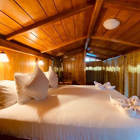 Guayabo Hostal มินโด ภายนอก รูปภาพ