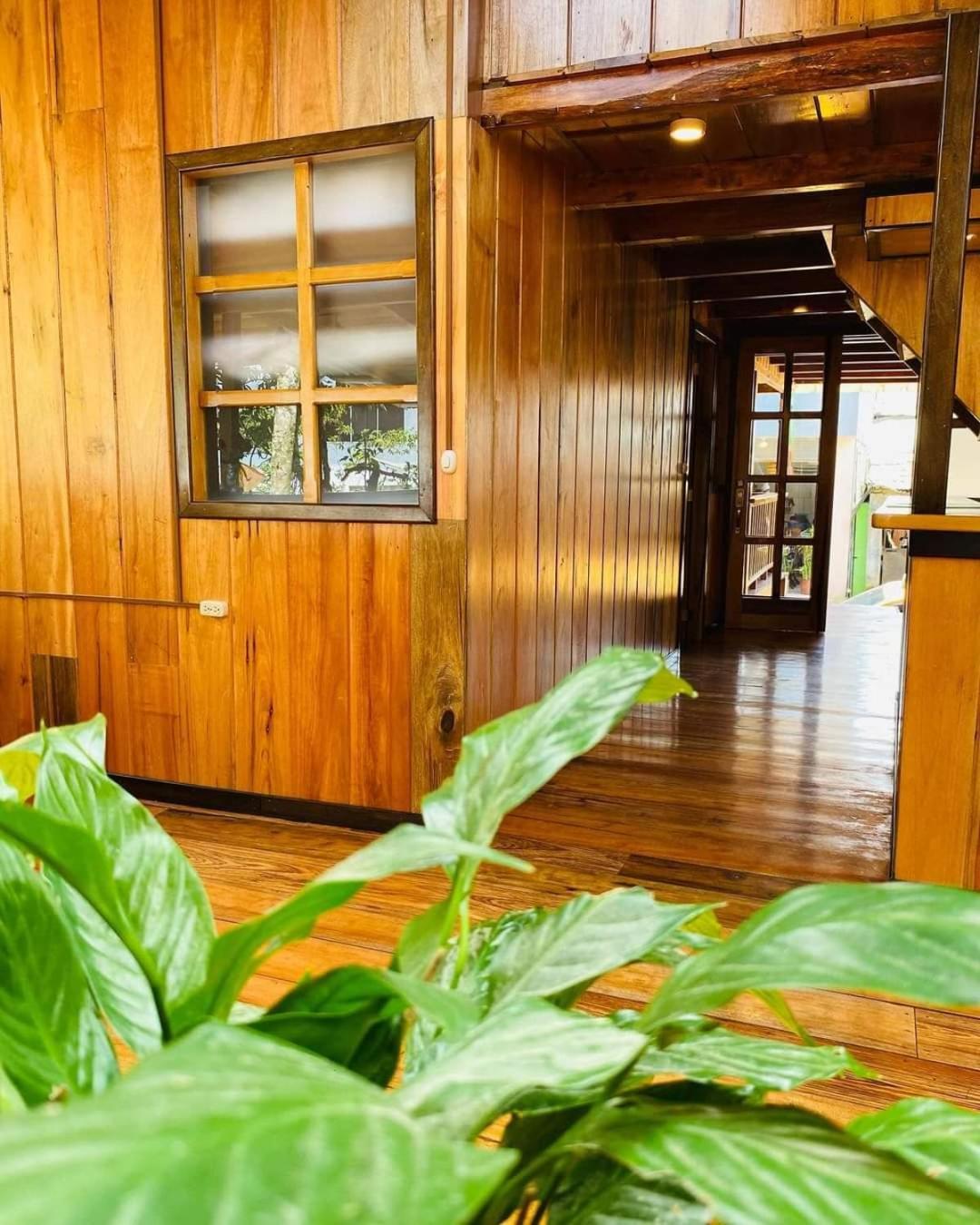 Guayabo Hostal มินโด ภายนอก รูปภาพ