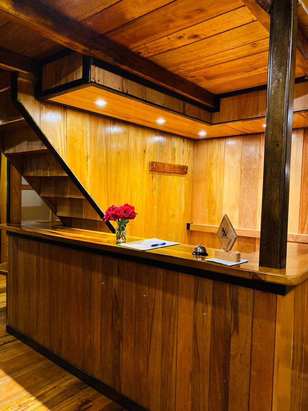 Guayabo Hostal มินโด ภายนอก รูปภาพ